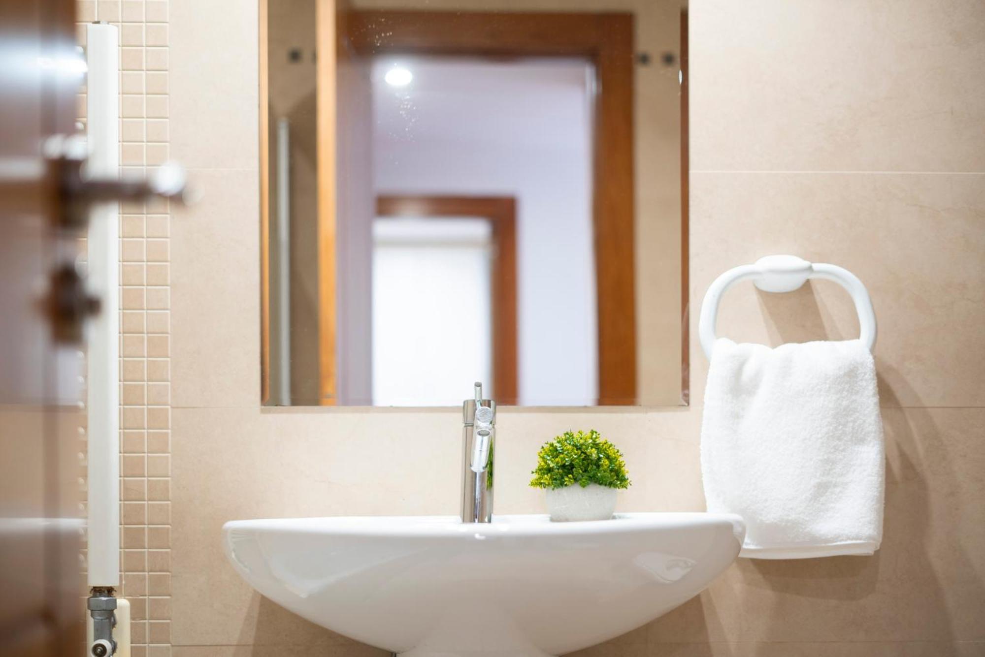 Enjoygranada Emir 3B Y Parking Apartment Екстериор снимка
